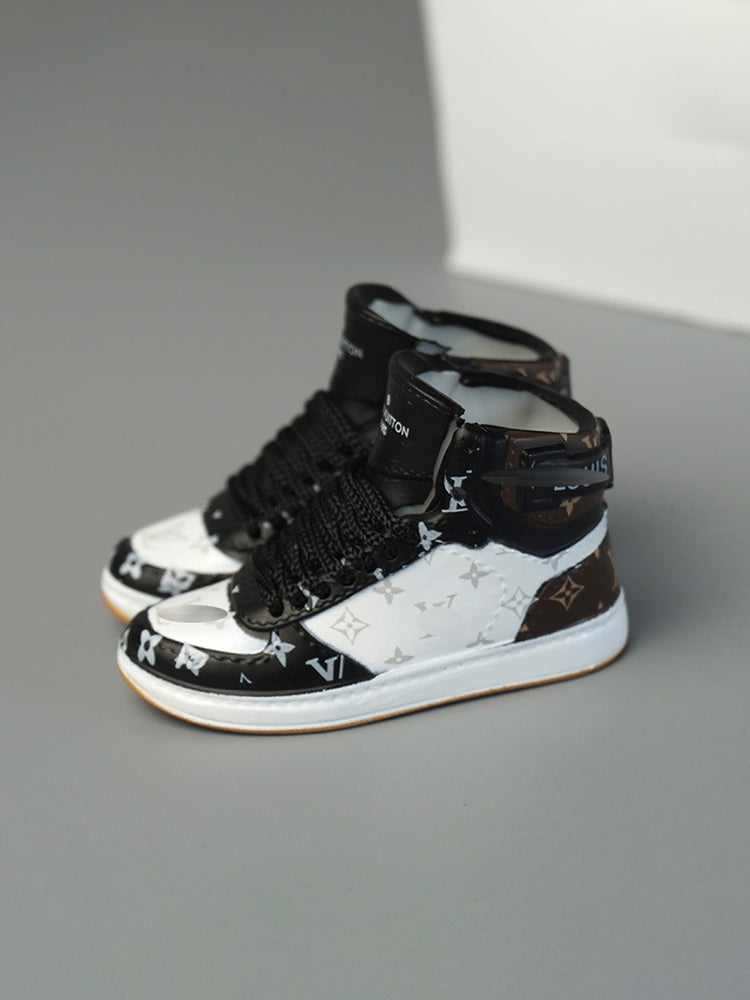 Luxury Mini Sneaker for doll