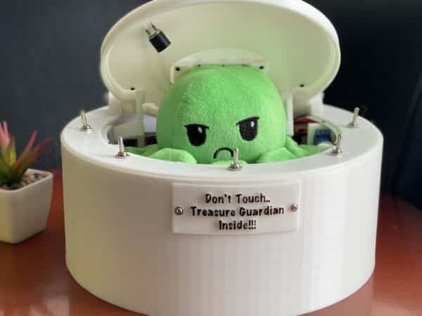 Useless Octopus Box - Don't Touch 😠