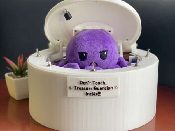 Useless Octopus Box - Don't Touch 😠