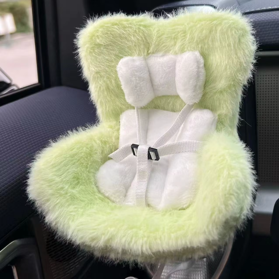 Fluffy Luxury Mini Seat for Dolls